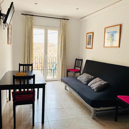 Apartamentos Mitus Canet De Mar Extérieur photo