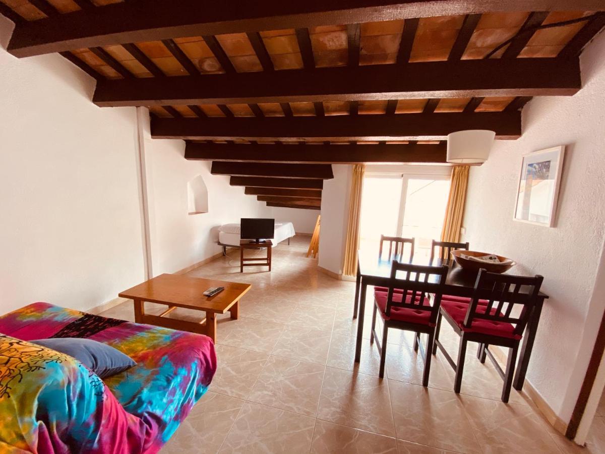 Apartamentos Mitus Canet De Mar Extérieur photo