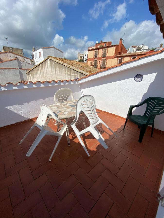 Apartamentos Mitus Canet De Mar Extérieur photo